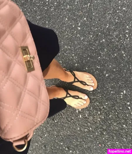 Katie Katro OnlyFans Thumbnail #2CsBKhEgft