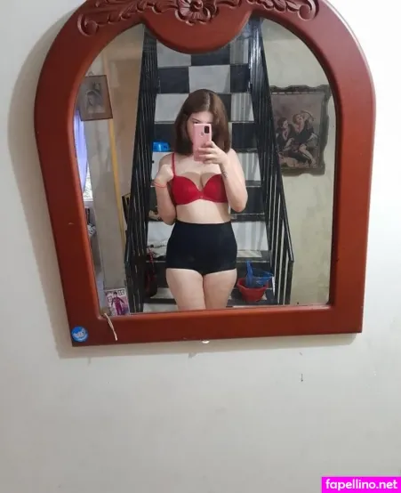 Katie Roberts OnlyFans Thumbnail #KSEWCQuYHu