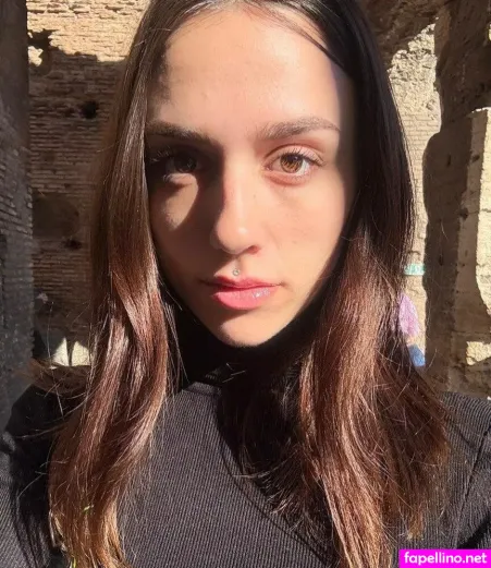 Katie Rose OnlyFans Thumbnail #Wbj7lawnwd