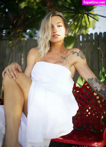 Katie Sunrat 1 OnlyFans Thumbnail #LgwRqliuZM