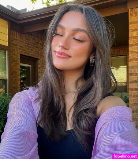 Katie Thompson OnlyFans Thumbnail #4fv8sntOR6