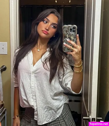 Katie Thompson OnlyFans Thumbnail #b6sffLoE52