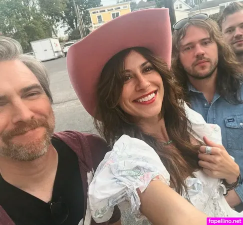 Katie Toupin OnlyFans Thumbnail #pbuQLuJNlu