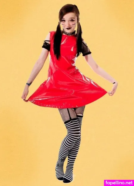 Katie Webster OnlyFans Thumbnail #2OWtZx1pyK