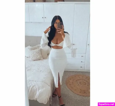 Katie Wilson OnlyFans Thumbnail #PyV0kR7K8B