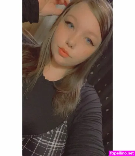 Katiebaby OnlyFans Thumbnail #Zbb8KwUOoW