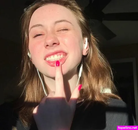 Katiebuggyboo OnlyFans Thumbnail #eLYA9SLv1O