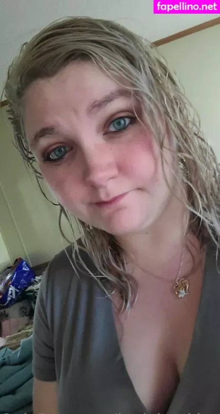 Katiebugkitty122 OnlyFans Thumbnail #my3hJNOmzj