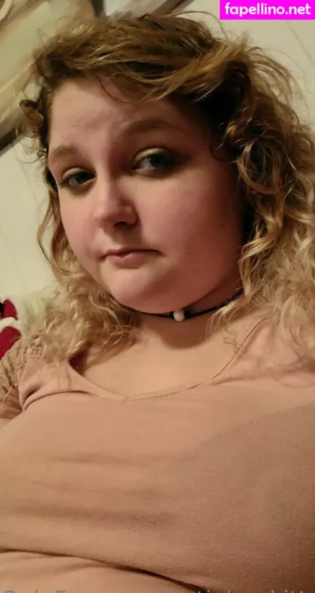 Katiebugkitty122 OnlyFans Thumbnail #rVYIlPkjIq