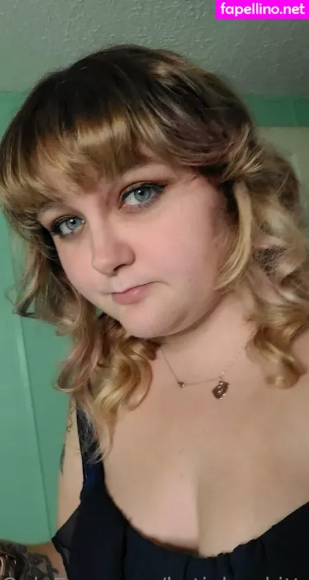 Katiebugkitty122 OnlyFans Thumbnail #xq8xQ1RW56