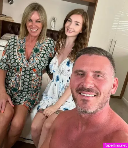 Katiecooper4 1 OnlyFans Thumbnail #dgj9OgT6f3