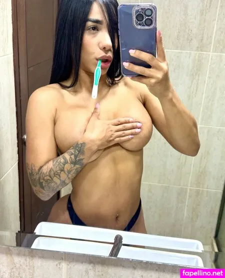 Katiecruzmodelo OnlyFans Thumbnail #xinTpcQVyf