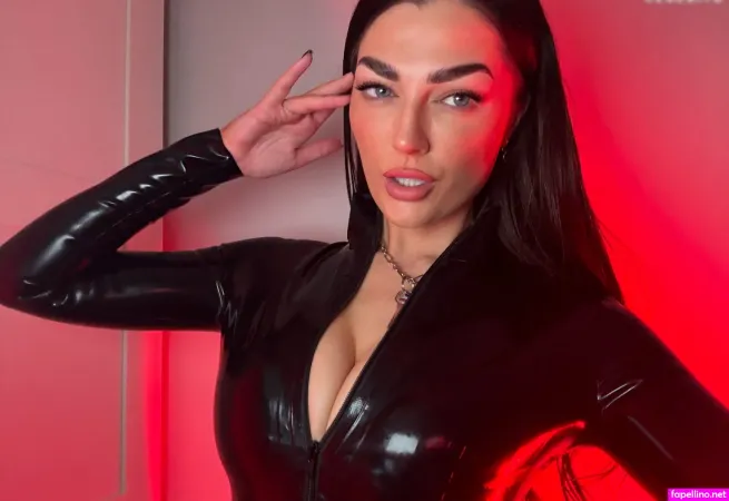 Katiedomsyou OnlyFans Thumbnail #kWZ6l3haGy