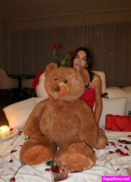 Katieflood OnlyFans Thumbnail #vJhrHE1Lhp