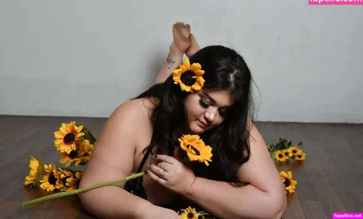 Katiekatbar OnlyFans Thumbnail #rhWoYrMFAc