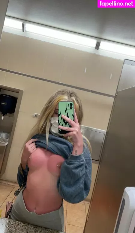 Katiepardon2001 OnlyFans Thumbnail #WAH45sdt1Z