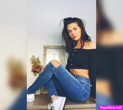 Katieplaysstuff OnlyFans Thumbnail #UsXJ9kZkh4