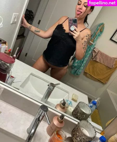 Katiepurrs OnlyFans Thumbnail #3sBltiOjk3