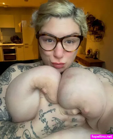 Katiesummer222 OnlyFans Thumbnail #4A2rJRUNSM