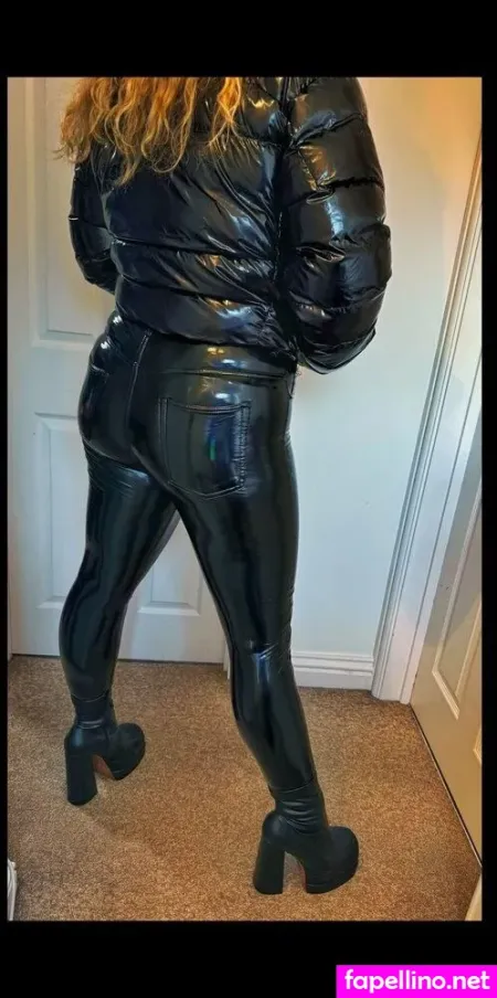 Katietleather OnlyFans Thumbnail #FgK5y9mOKE