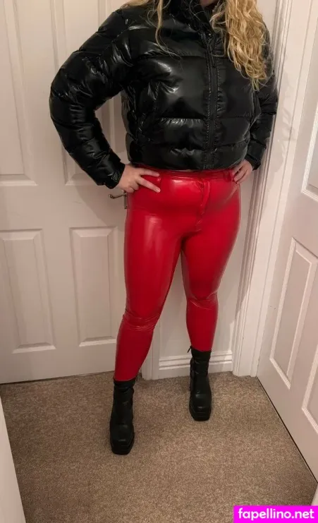 Katietleather OnlyFans Thumbnail #z5M3taaHrA