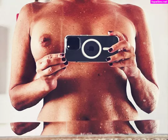 Katja Kean OnlyFans Thumbnail #Pe2VXJxija