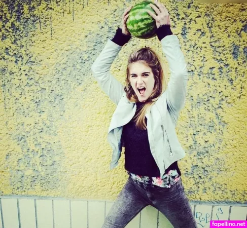 Katjana Gerz OnlyFans Thumbnail #DBooxB6Lho