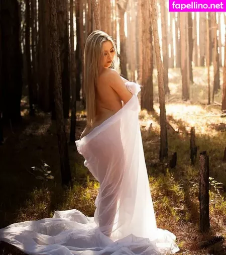 Katlen Oliveira OnlyFans Thumbnail #e5PNHFrrKu