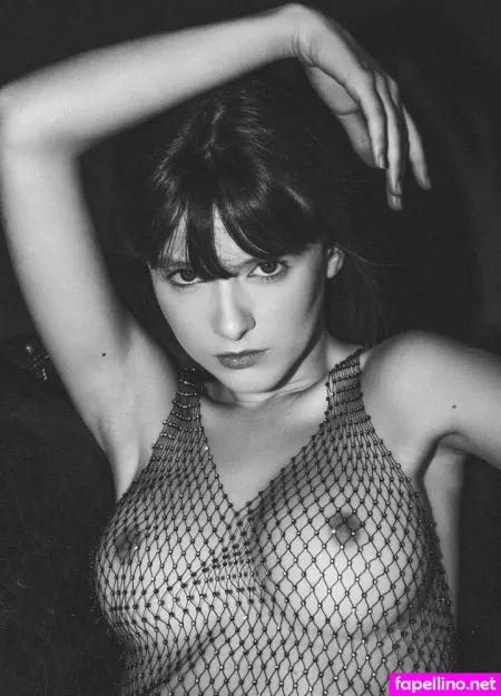 Katline Roddes OnlyFans Thumbnail #LLlWaYdIPF