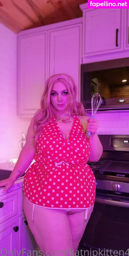 Katnipkitten420 OnlyFans Thumbnail #0mUOaN9fCK