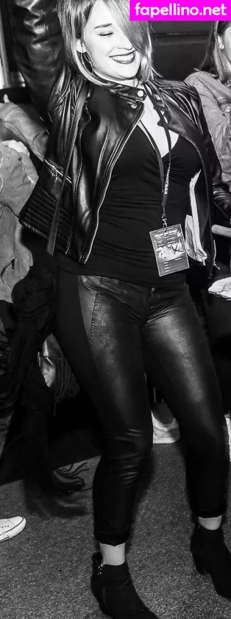 Katrin Korb OnlyFans Thumbnail #P67DEItv2r