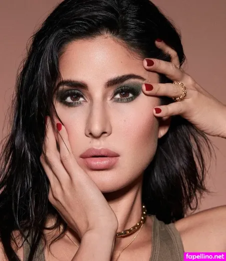 Katrina Kaif OnlyFans Thumbnail #wXn5cmG0wX