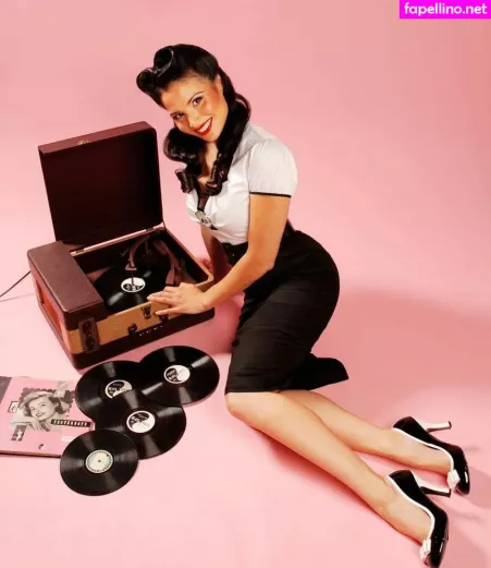 Katrina Law OnlyFans Thumbnail #sczEWHMBb1