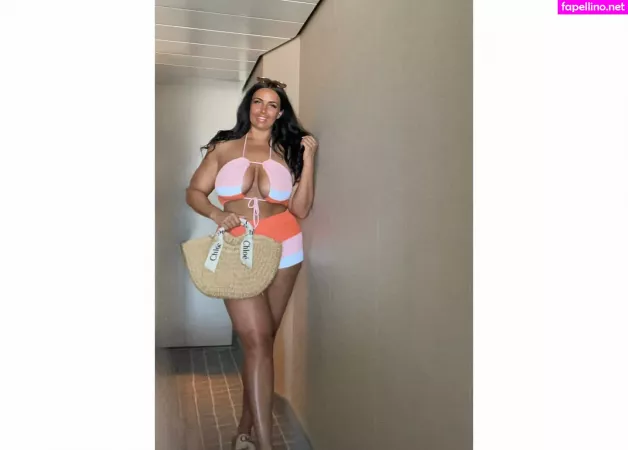 Katrina Louise Paul OnlyFans Thumbnail #lMwKM3mTpw