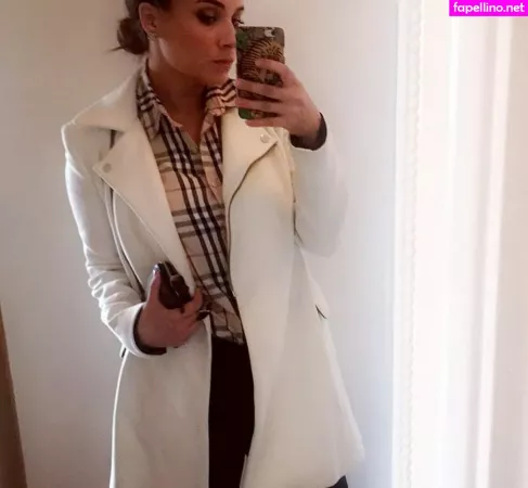 Katrina Maria OnlyFans Thumbnail #I8As1vKLUu