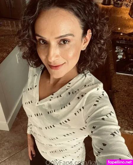 Katrinahotwife OnlyFans Thumbnail #WeA41E3S8t