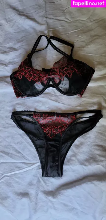 Katrinajade OnlyFans Thumbnail #A4UAHD3hvI