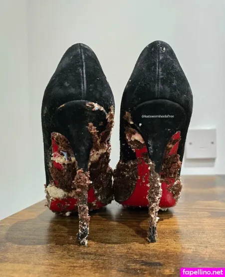 Katswornheelsfree OnlyFans Thumbnail #J6ehNwOfSJ