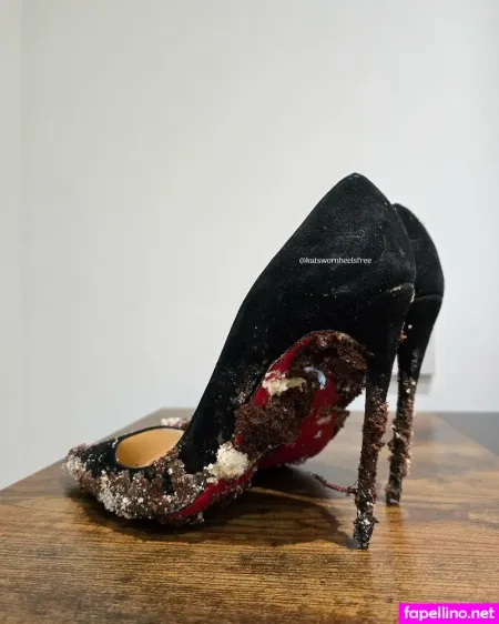 Katswornheelsfree OnlyFans Thumbnail #nGoQfAUJ38