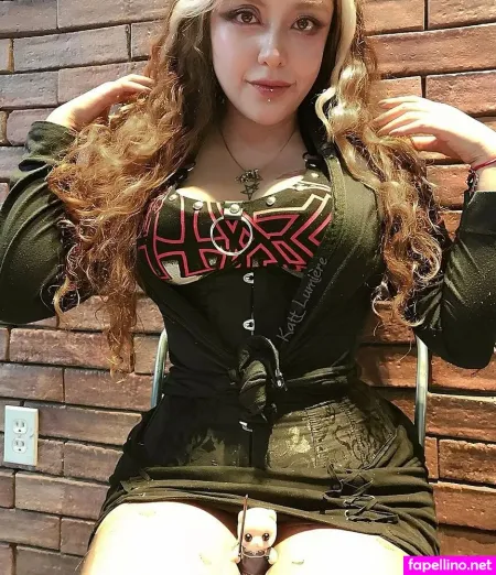 Katt Lumiere OnlyFans Thumbnail #1oFgJuOhsa