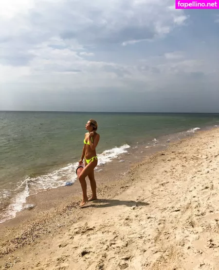 Kattrina OnlyFans Thumbnail #UuKPnhX0Wy