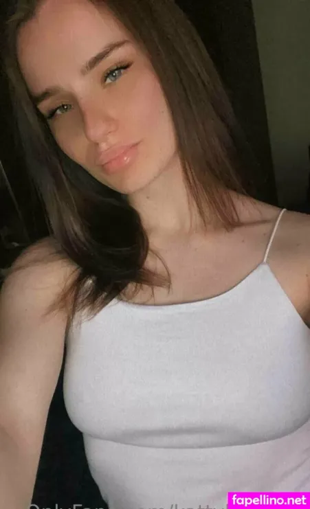 Kattyblack24 OnlyFans Thumbnail #1AAJasX22d