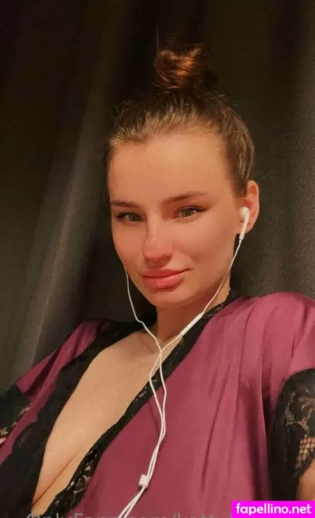 Kattyblack24 OnlyFans Thumbnail #OEwrECOMzV