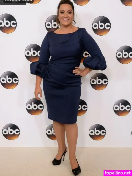 Katy Mixon OnlyFans Thumbnail #oEUp1Gd1s9