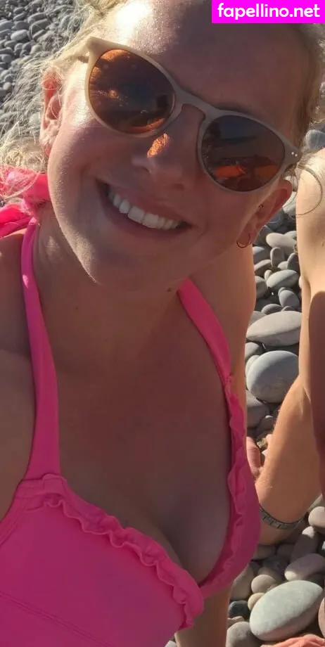 Minnamustasaari Nude Leaked OnlyFans Photo #1CPF5b4BW9