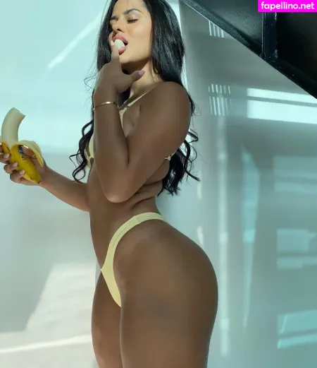 Katya Elise Henry OnlyFans Thumbnail #15LUysS0sM