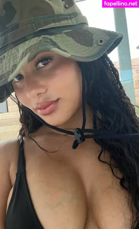 Katya Elise Henry OnlyFans Thumbnail #2jS6lT3iYY