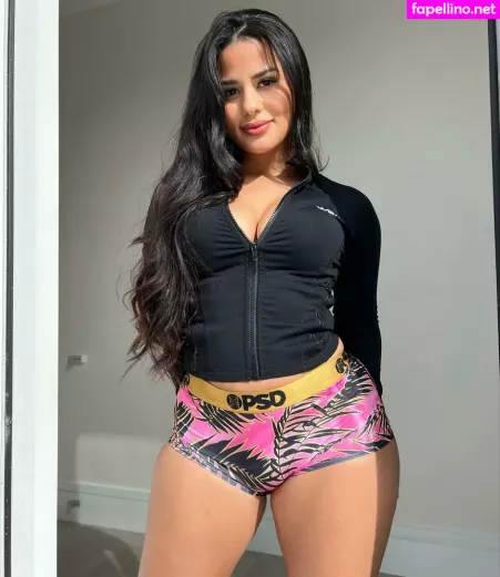 Katya Elise Henry OnlyFans Thumbnail #65jVclv0EP