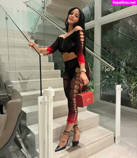 Katya Elise Henry OnlyFans Thumbnail #7EjlEMDFon