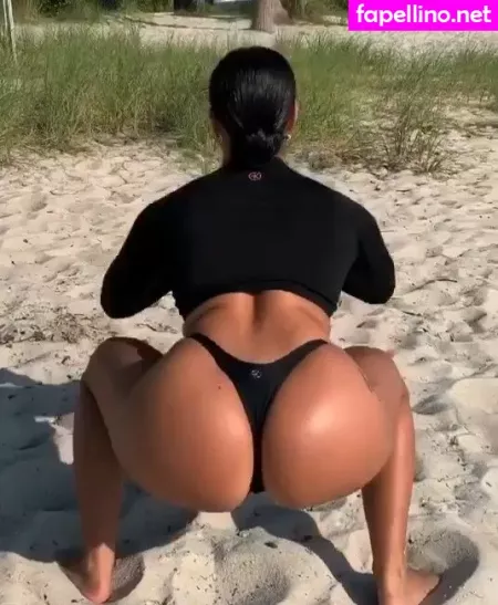 Katya Elise Henry OnlyFans Thumbnail #8pUrC9E19C